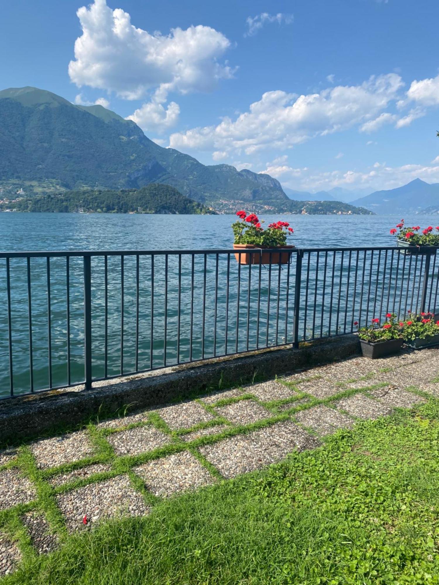 Peonia Apartment - Appartamento Vista Lago Lezzeno Kültér fotó