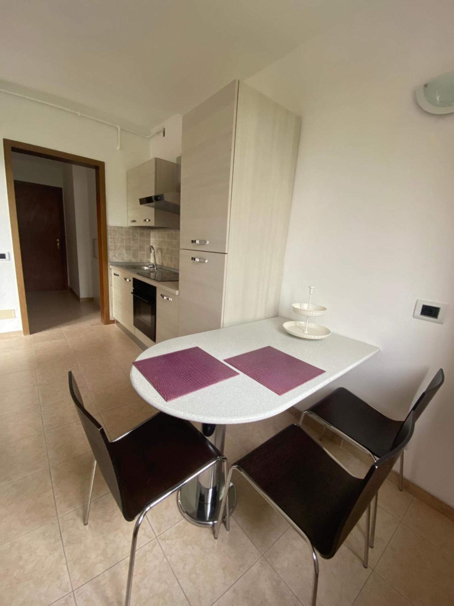Peonia Apartment - Appartamento Vista Lago Lezzeno Kültér fotó