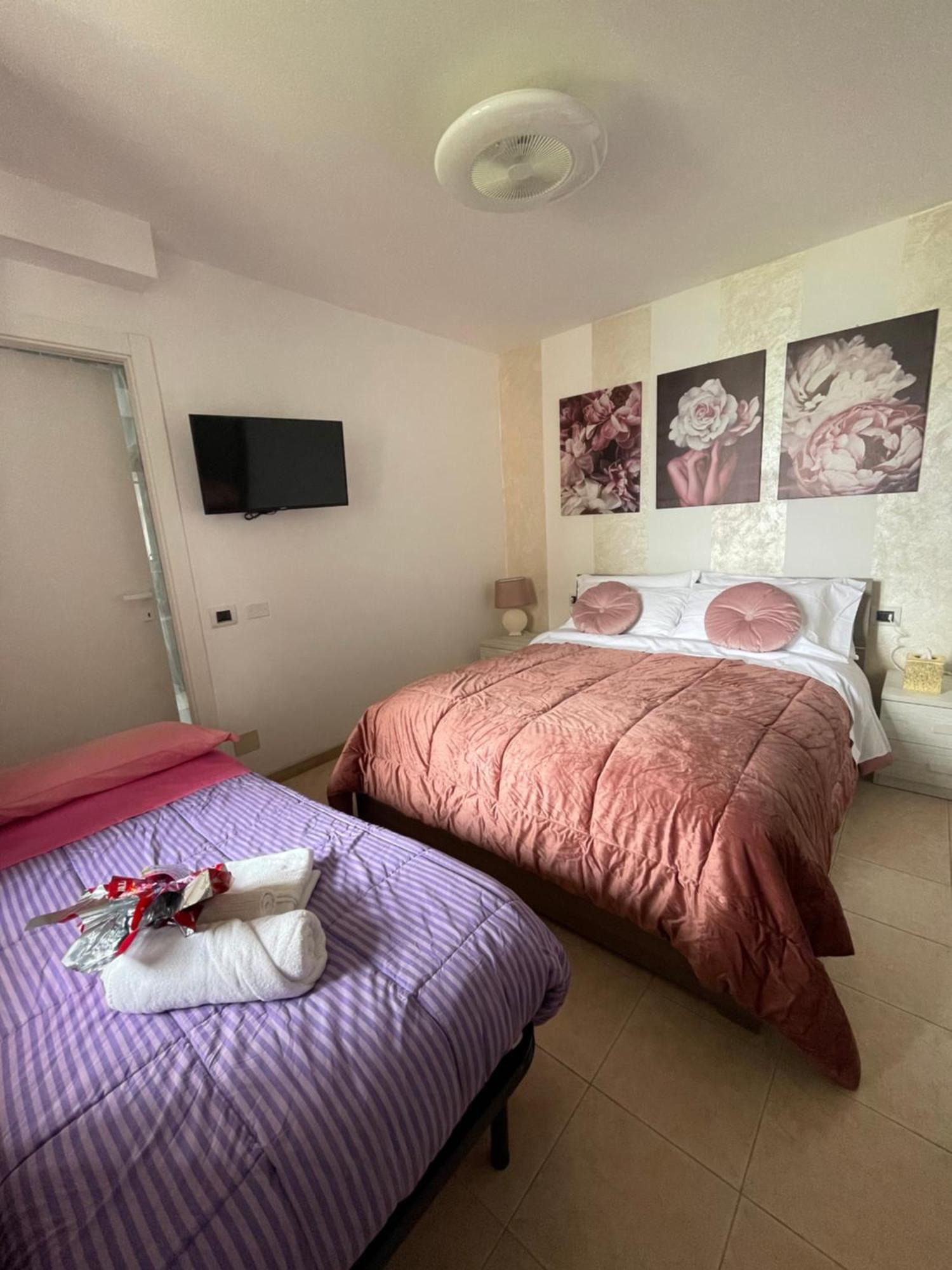 Peonia Apartment - Appartamento Vista Lago Lezzeno Szoba fotó